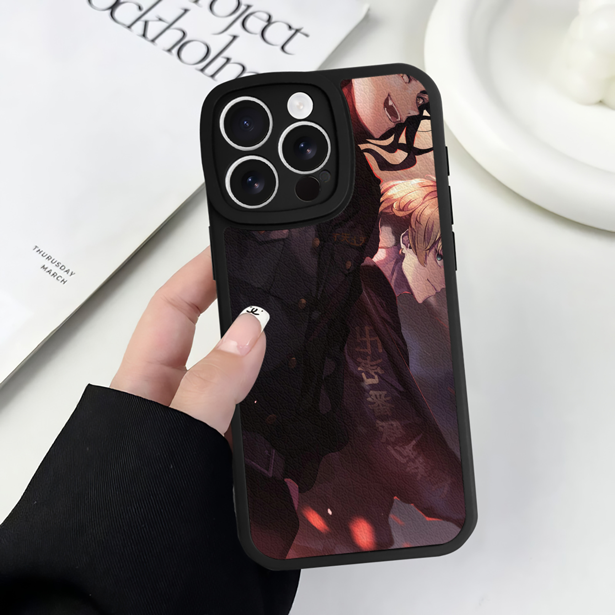 （画像用） 東京リベンジャーズ Tokyo Revengers 【iPhone 16シリーズ対応】シリコンスマホケース（レザー調） 材質：シリコン